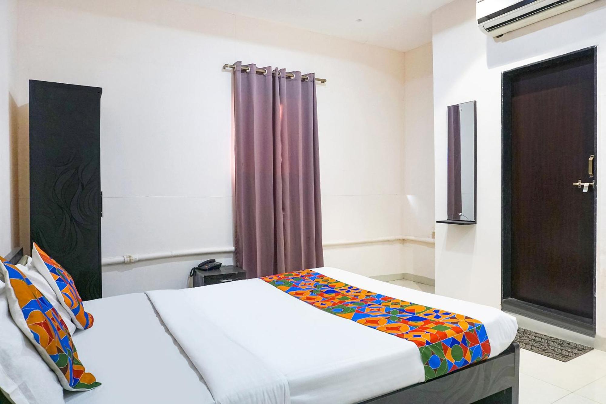 Fabhotel Rachana Residency - Nr Shivaji Nagar Metro Station Пуна Экстерьер фото