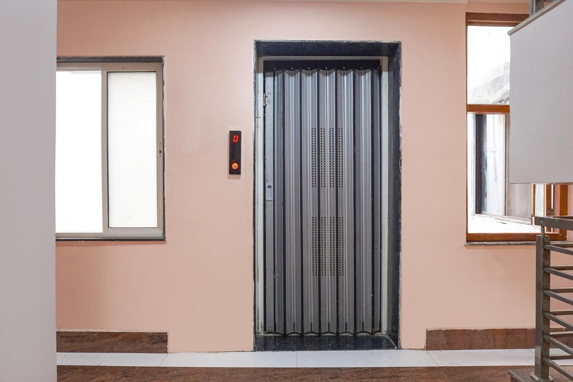 Fabhotel Rachana Residency - Nr Shivaji Nagar Metro Station Пуна Экстерьер фото